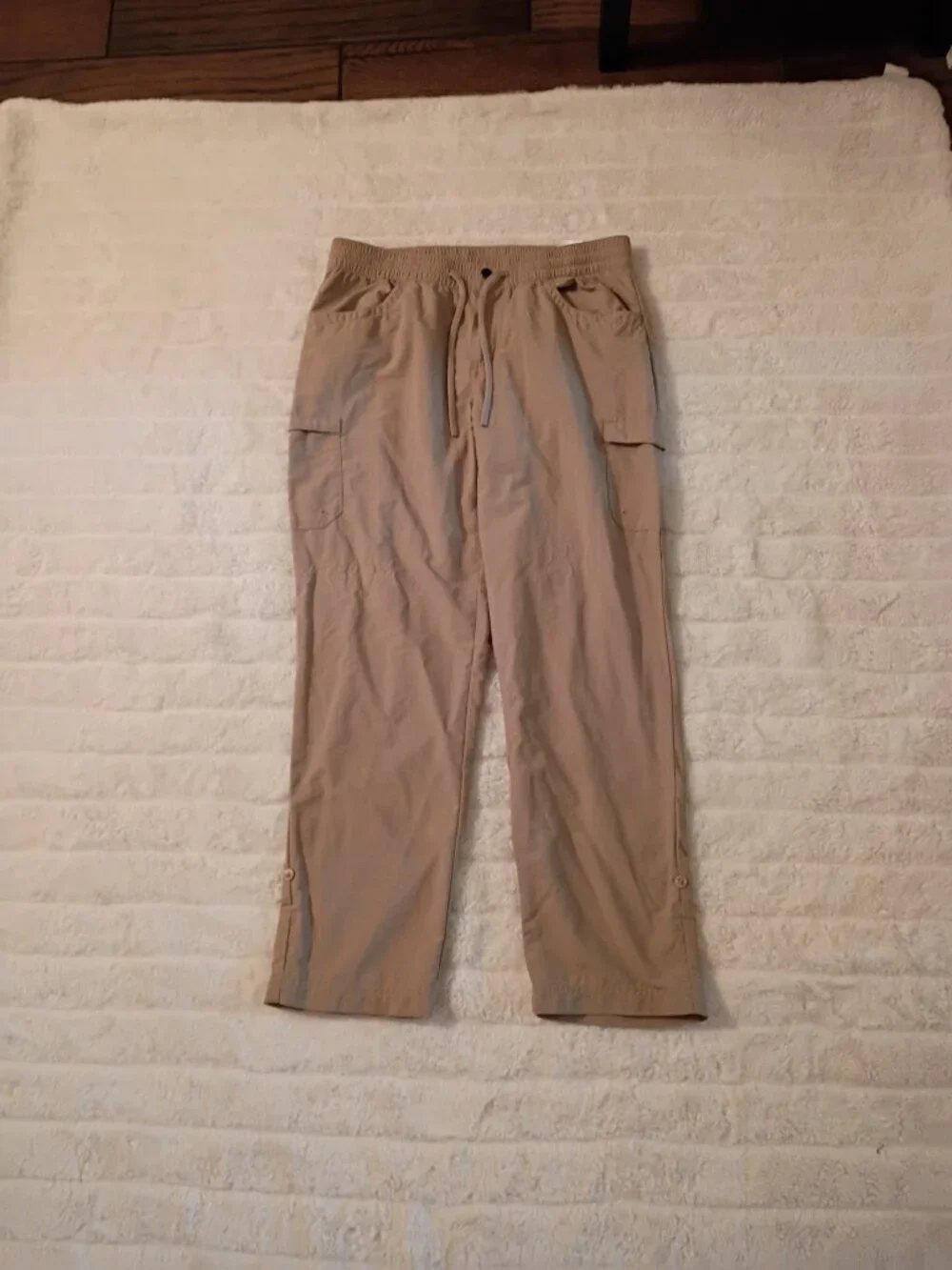 Columbia Capris - Picture 1 of 10